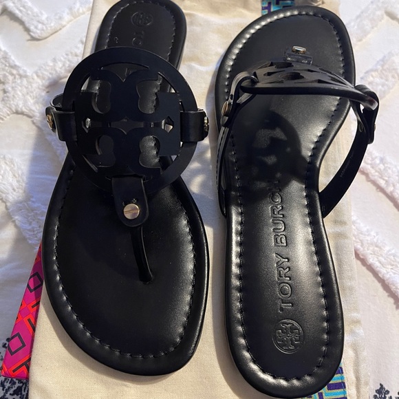 Brand new black Tory Burch sandals size 9 - Picture 4 of 10
